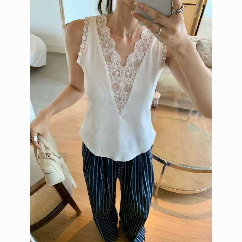 Stacked V-Neck Lace Vest 2026  - Suspender Tank Top บทวิจารณ์และราคา